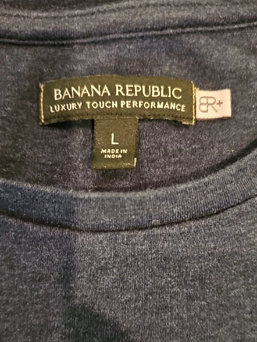 Banana Republic Men’s Crewneck Tee in Dark Navy